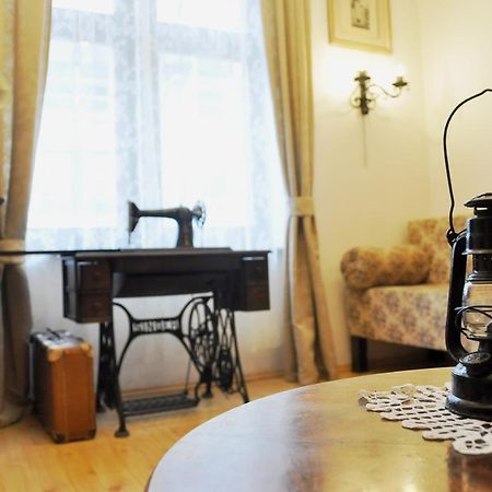 ברטיסלאבה Traditional Slovak Apartment מראה חיצוני תמונה