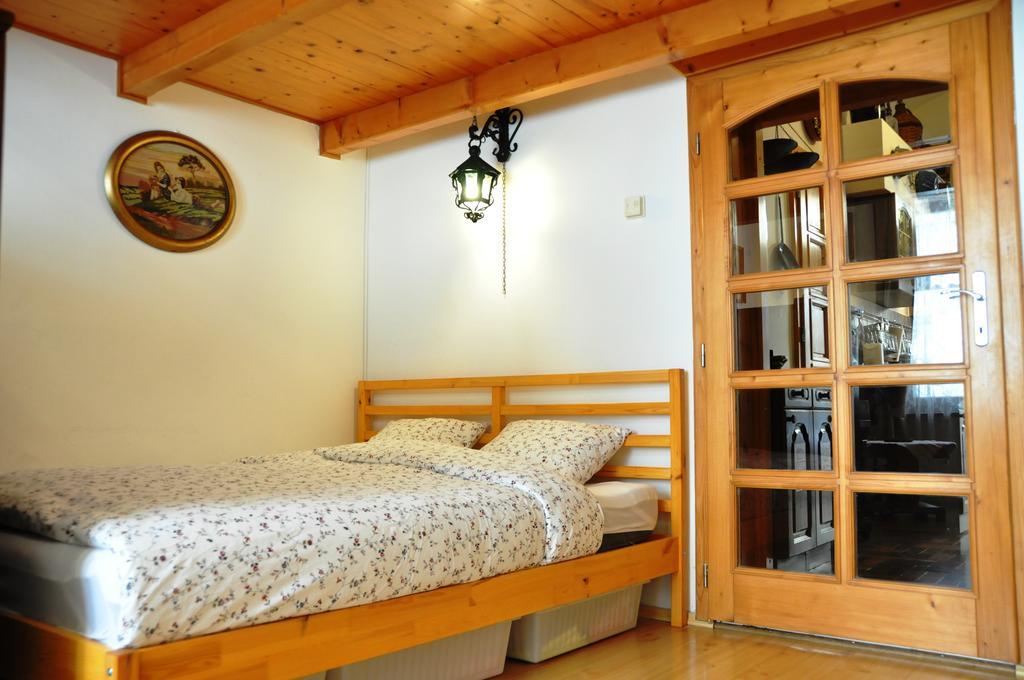 ברטיסלאבה Traditional Slovak Apartment מראה חיצוני תמונה