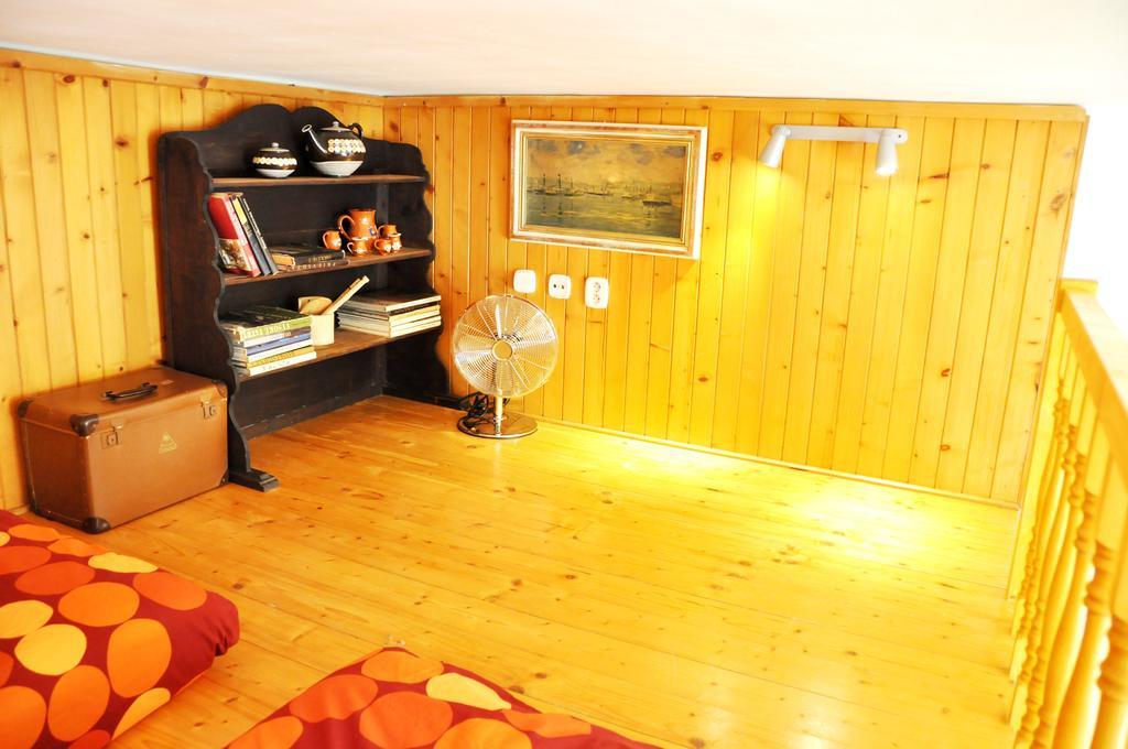 ברטיסלאבה Traditional Slovak Apartment מראה חיצוני תמונה