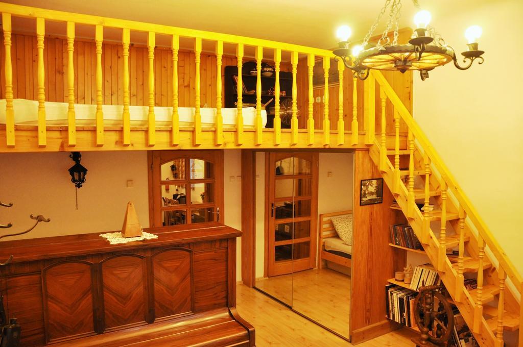 ברטיסלאבה Traditional Slovak Apartment מראה חיצוני תמונה